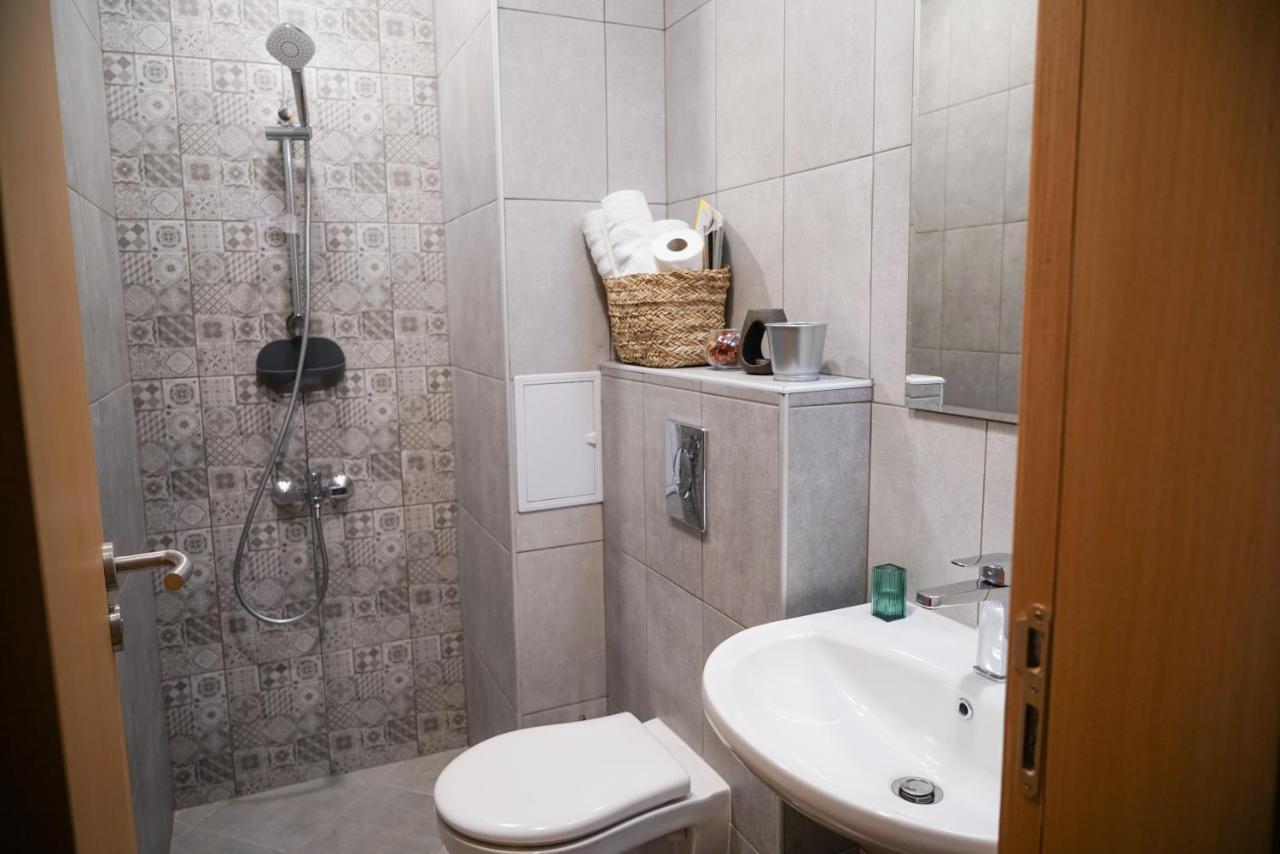 So Close Kapana - 2 Rooms Central Apartments Plovdiv Ngoại thất bức ảnh